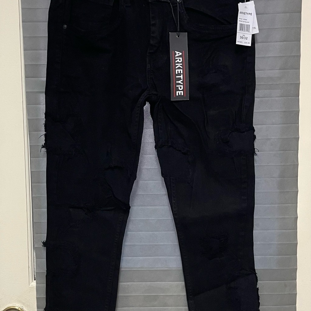 Arketype Black Jeans Men's Slim Fit Ripped
Stretch Denim size 30/32